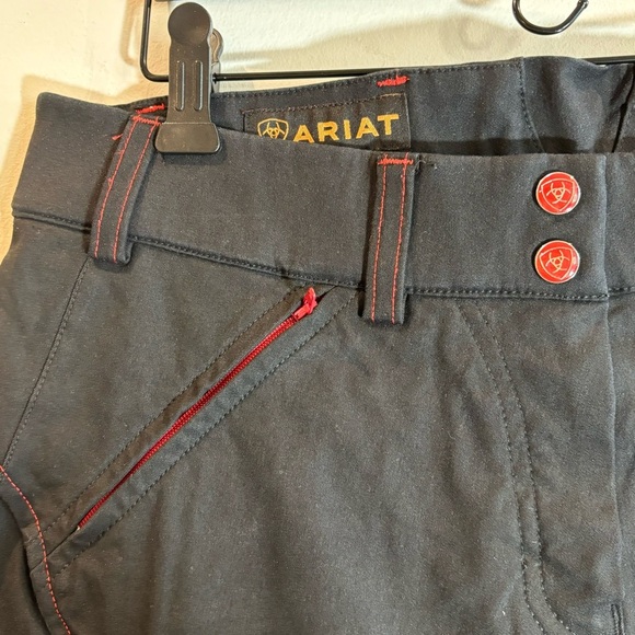 ARIAT SZ 32R 3/4 Length Riding Breeches Zipper Closure Pockets Compression Pants - Picture 5 of 16